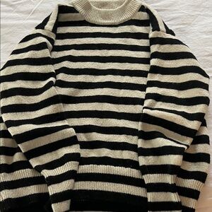 H&M Black and Cream Striped Women's Sweater